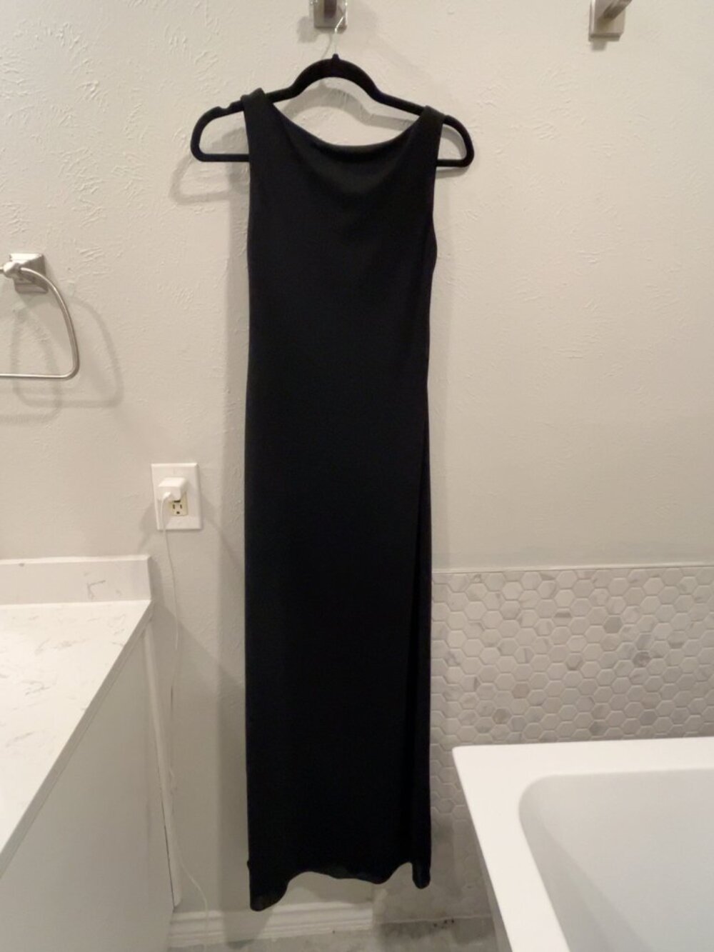 Laundry by Shelli Segal Black Stunning Open Back Maxi Dress Size 6 - WORN ONCE!